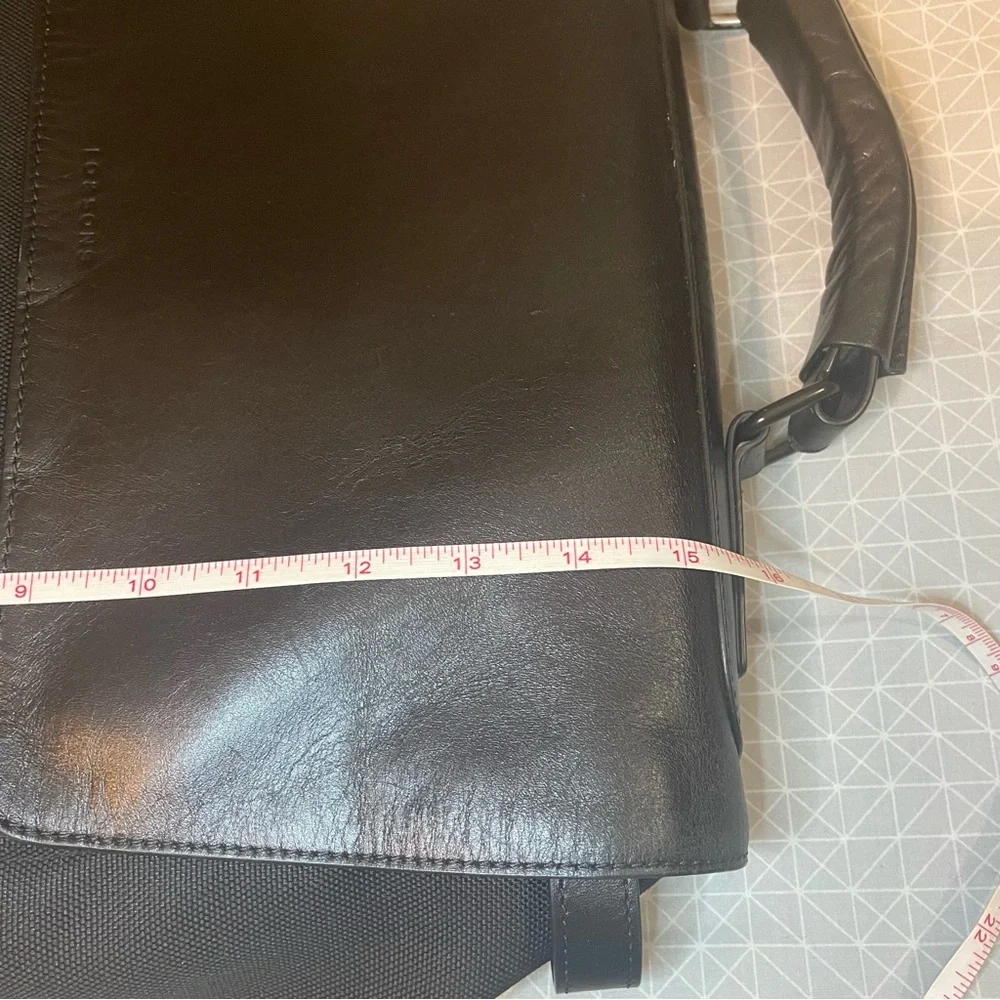 Lo & Sons excellent slight